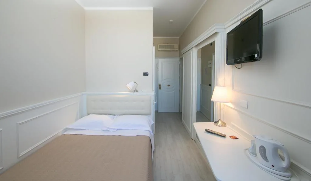 Camera Singola — Hotel Ariston