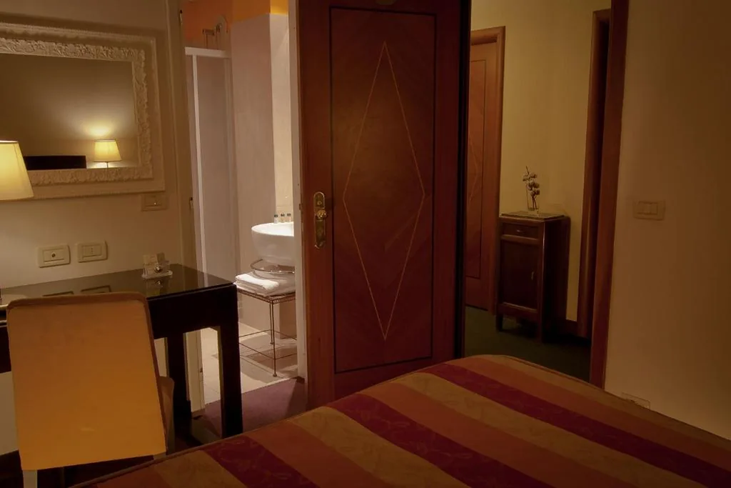 Camera Singola — Hotel Arnolfo & Aqua Laetitia Spa & Beauty