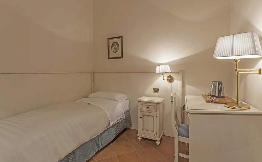 Single Room — Hotel Astro Mediceo