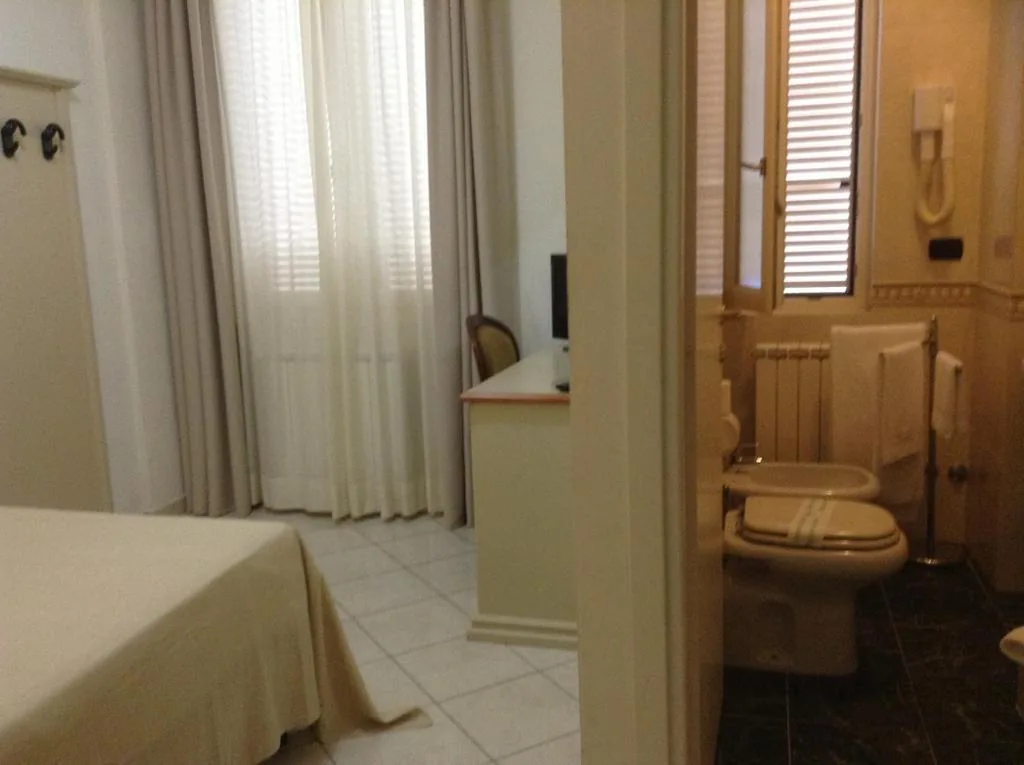 Camera Singola — Hotel Coluccini