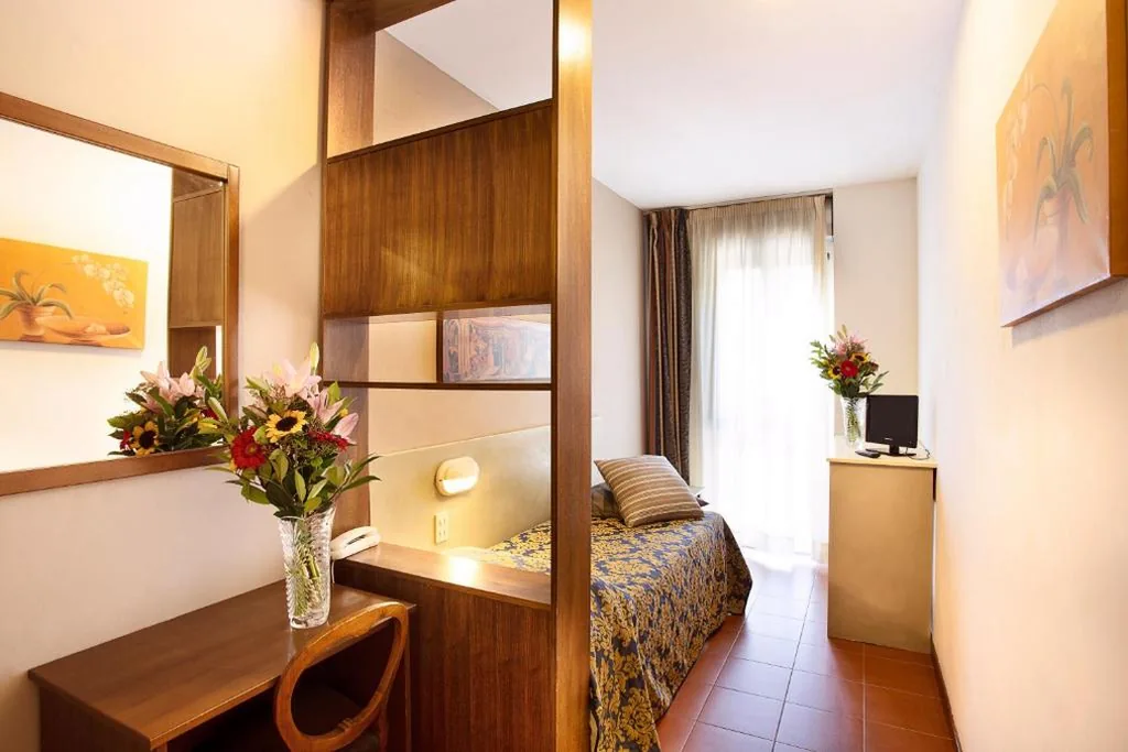 Single Room — Hotel Corolle