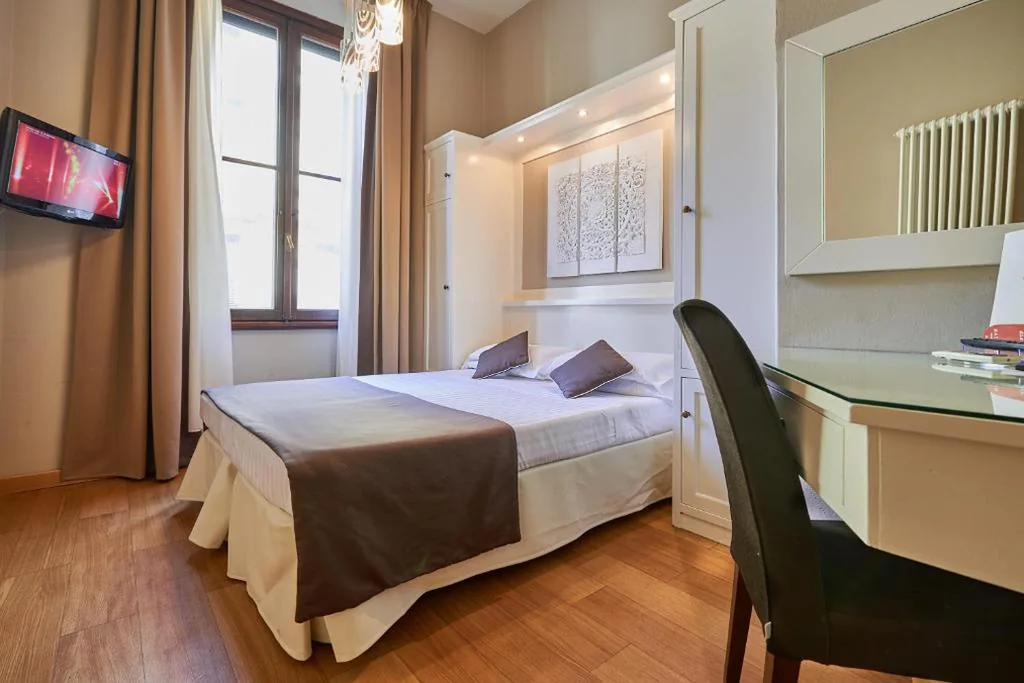 Single Room — Hotel Cosimo de’ Medici