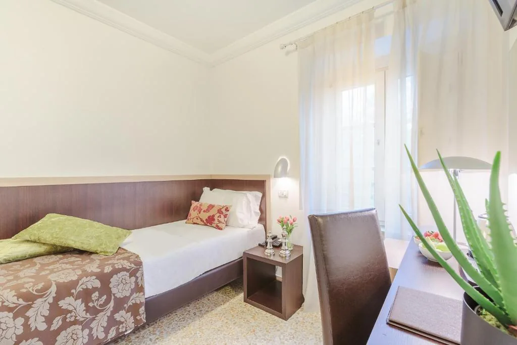 Camera Singola — Hotel Hambros – Il Parco in Villa Banchieri