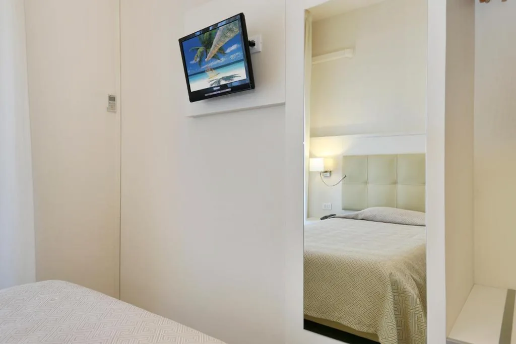 Single Room — Hotel Lupori