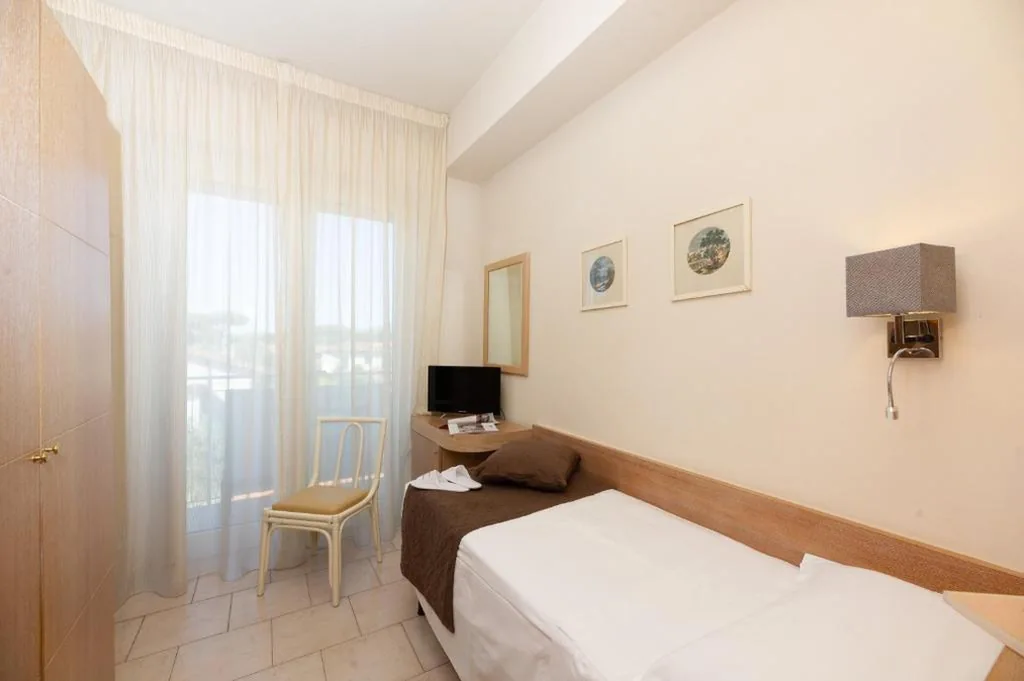 Camera Singola — Hotel Nuova Sabrina