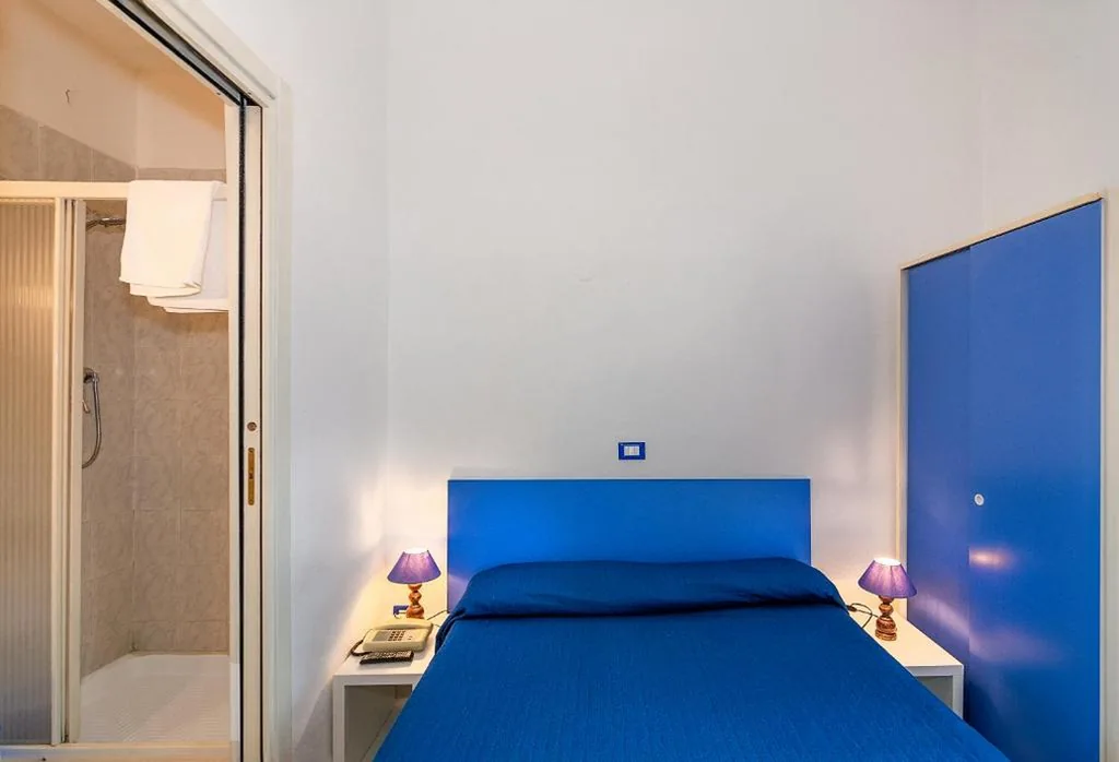 Single Room — Hotel Rex