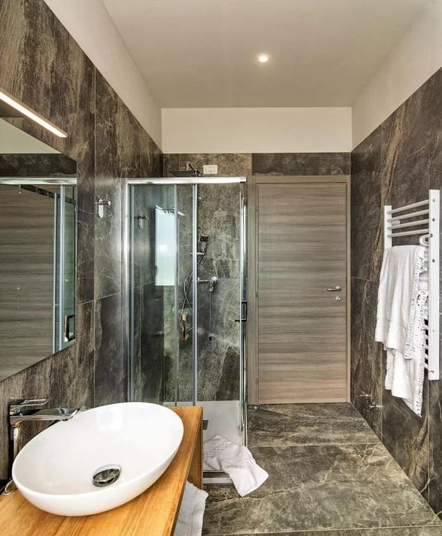 Single Room — Hotel Rialto Suisse