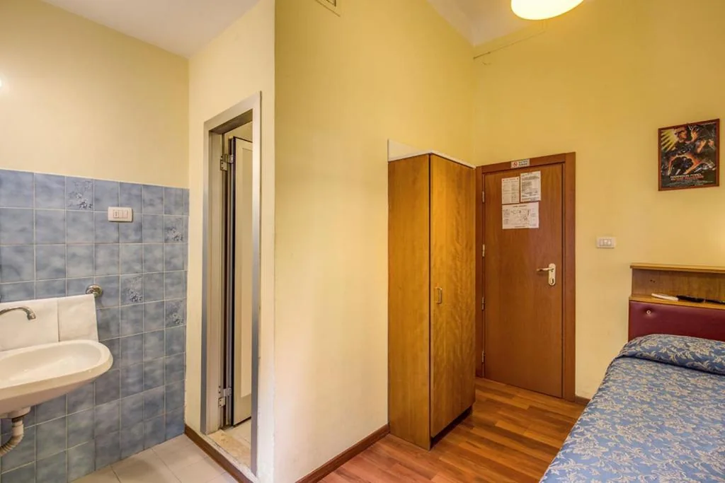 Single Room — Hotel Romagna
