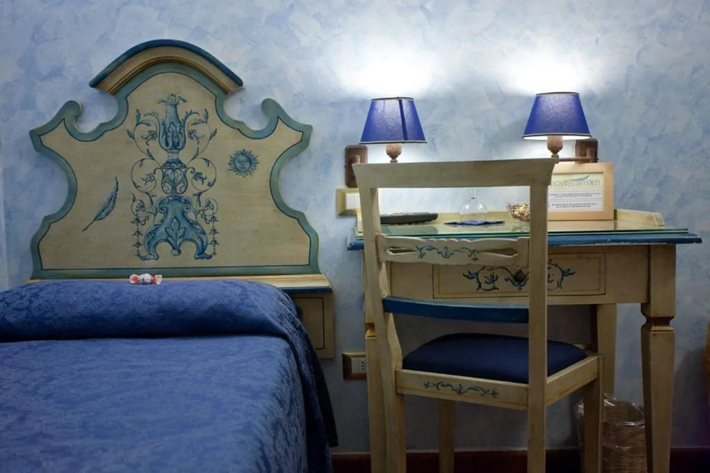 Camera Singola — Locanda dei Poeti Rooms & Apartments