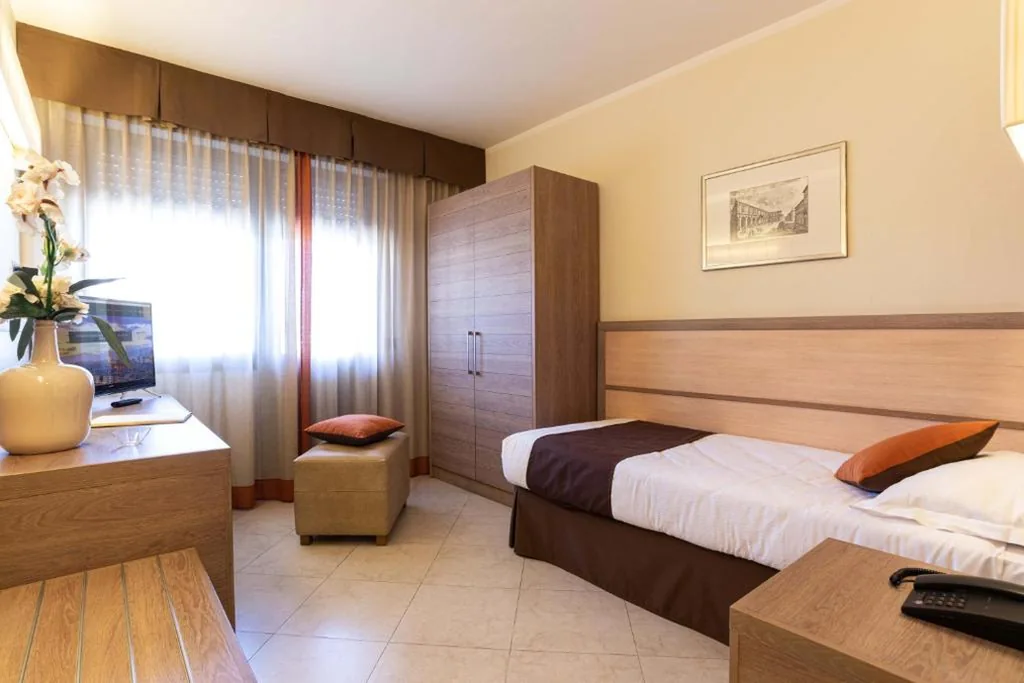Single Room — NilHotel Florence