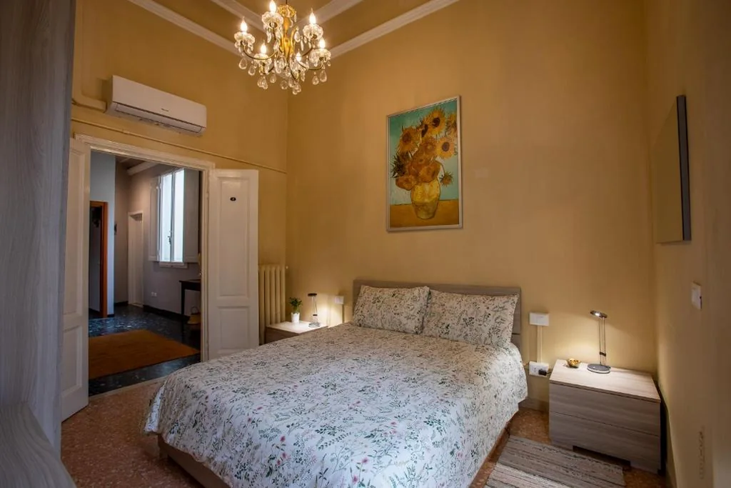Standard Single Room with Shared Bathroom — Locanda del Passero