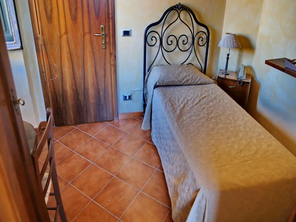 Camera Singola Standard — Hotel Italia Cortona