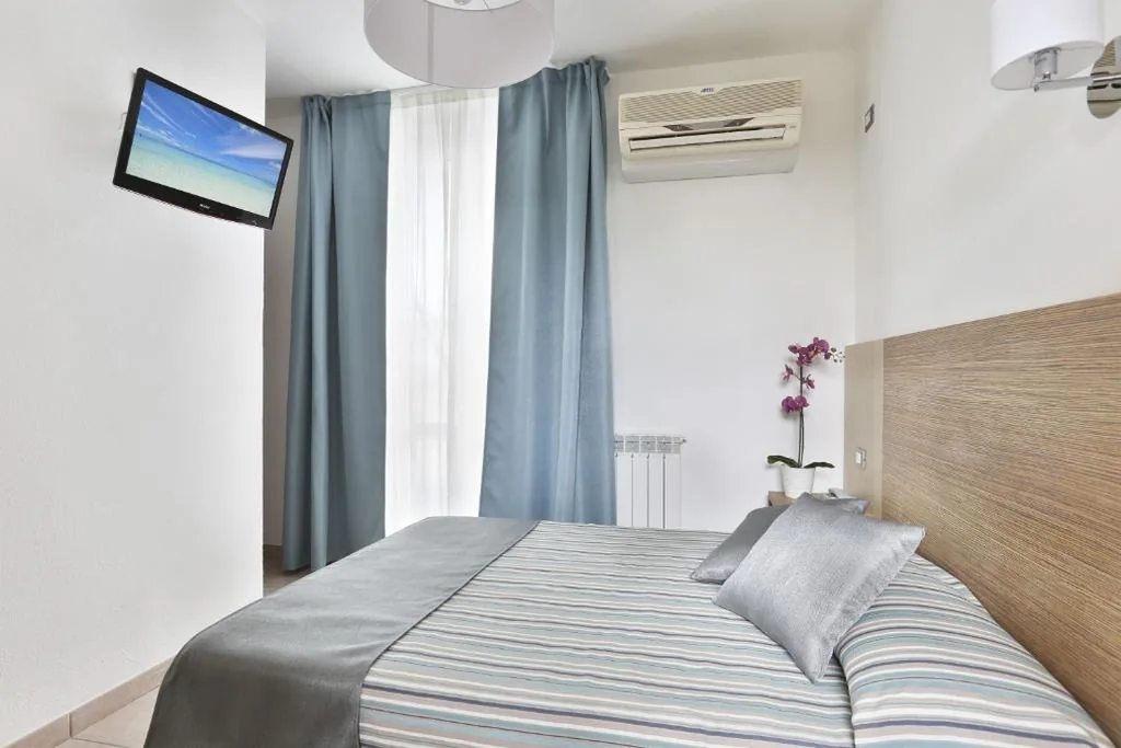 Camera Singola Standard — Hotel Nuovo Tirreno