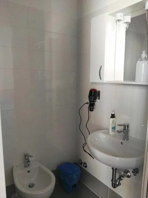 Superior Single Room with Private Bathroom — Nancy House