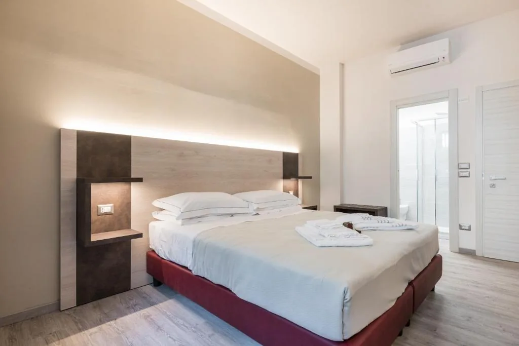 Camera Smart Matrimoniale/Doppia con Letti Singoli — Le Nove Muse Guesthouse