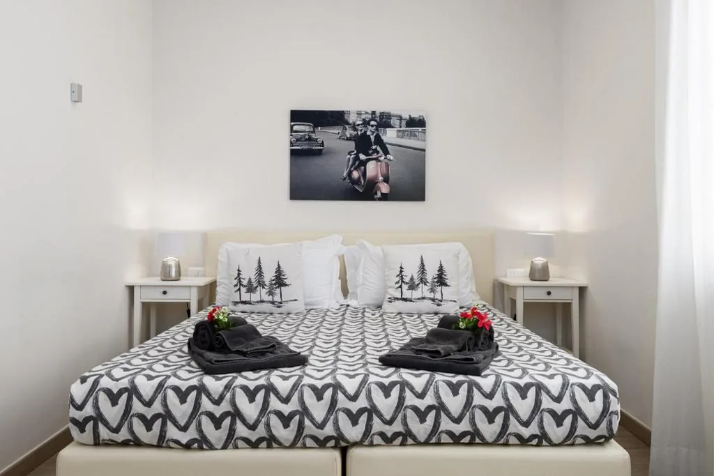 Standard Double or Twin Room — Florence Comfort B&B