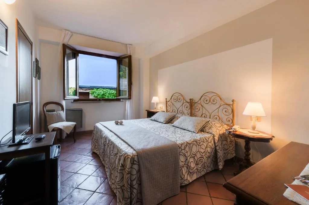 Standard Double or Twin Room — Hotel San Michele