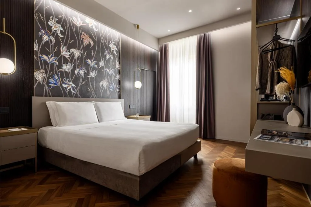 Camera Superior Deluxe Matrimoniale/Doppia con Letti Singoli — Aramis Deluxe Rooms