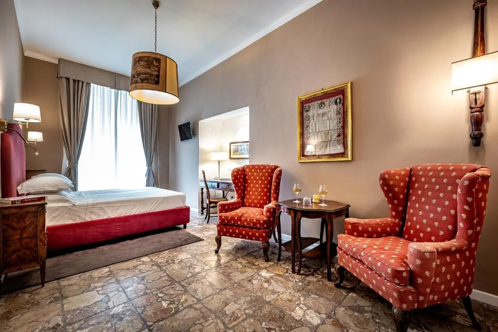 Superior Double or Twin Room with City View — B&B Cerretani Palace