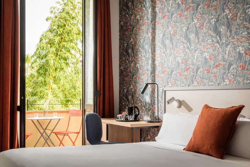 Superior Double or Twin Room with Terrace — BYPILLOW Goldoni