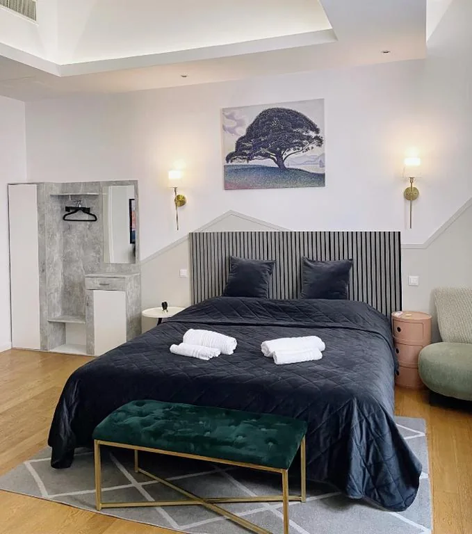 Camera Superior Matrimoniale/Doppia con Letti Singoli — CASA IVH BNB