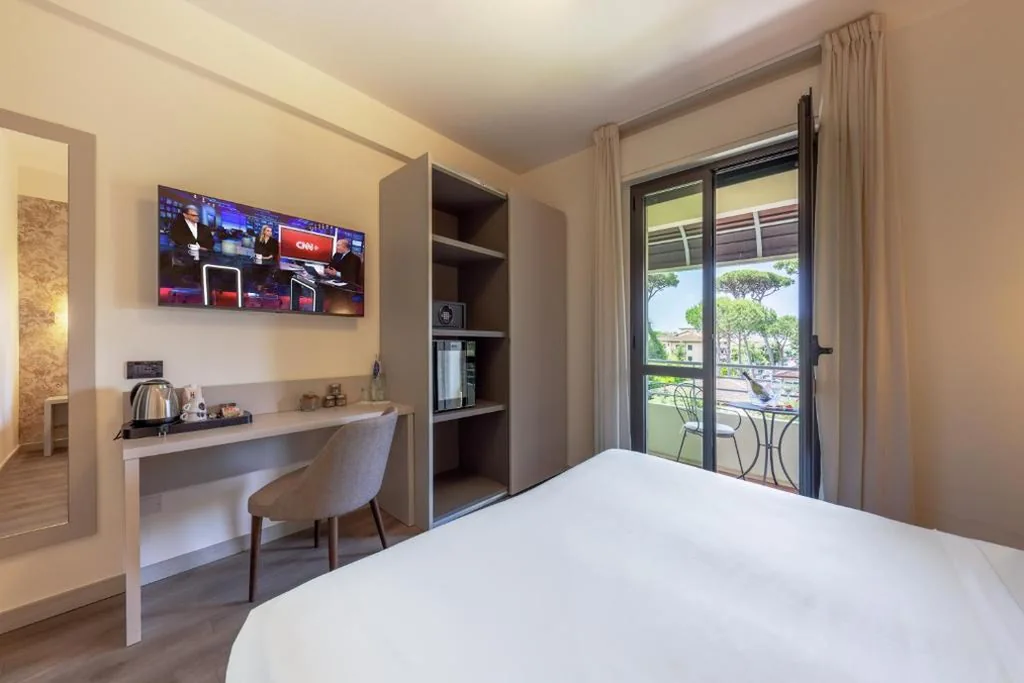 Superior Double or Twin Room with Balcony — Hotel Acapulco