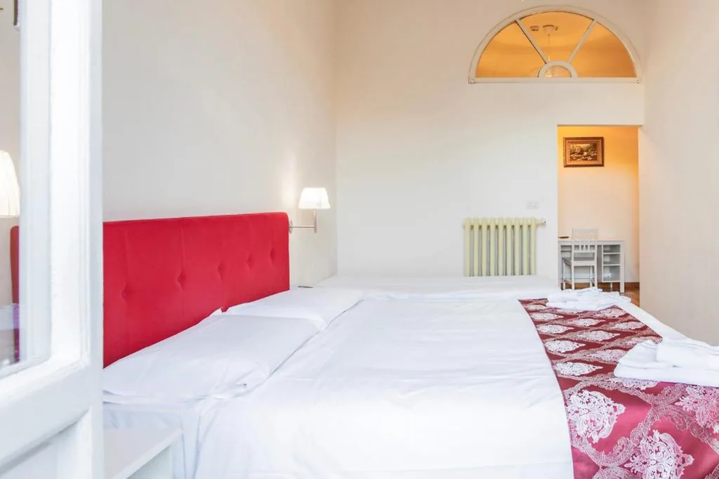 Camera Superior Matrimoniale/Doppia con Letti Singoli — Hotel St. James