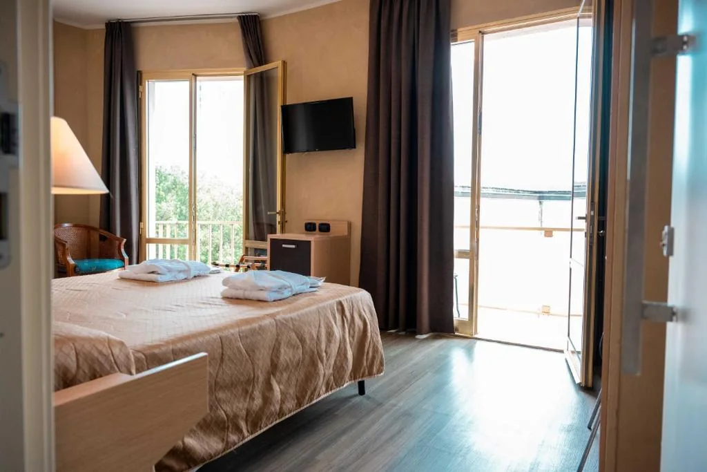 Superior Double or Twin Room — Hotel Terme Pellegrini