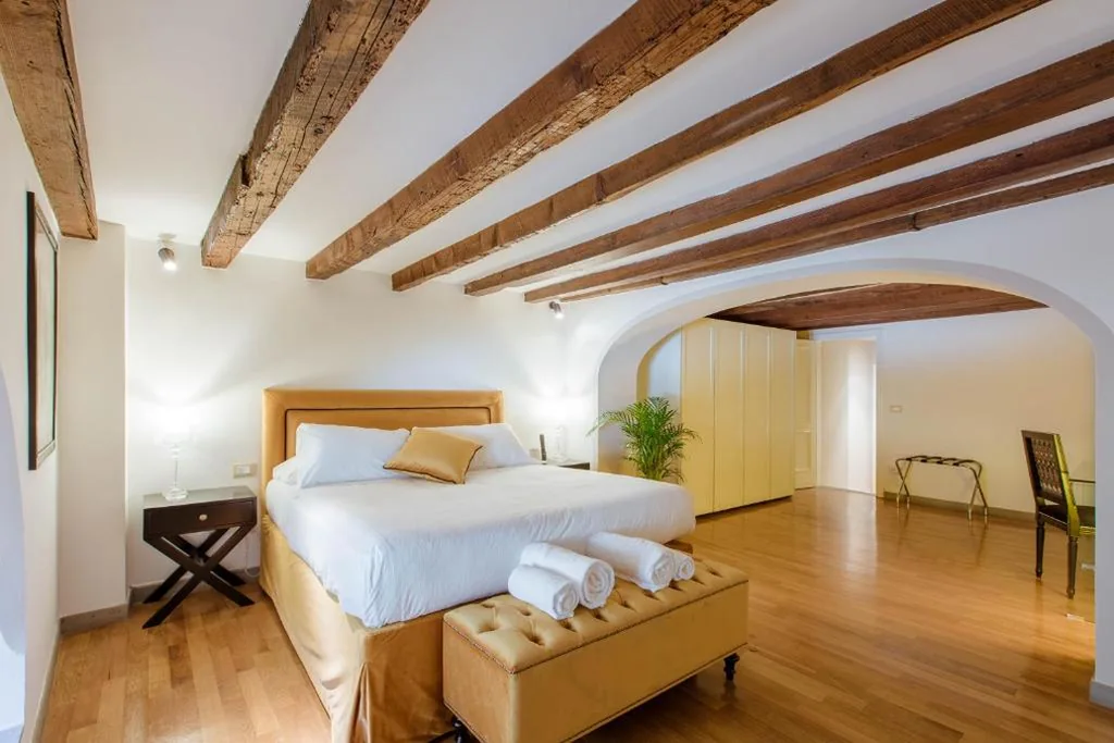 Superior Double or Twin Room — Relais Tosinghi