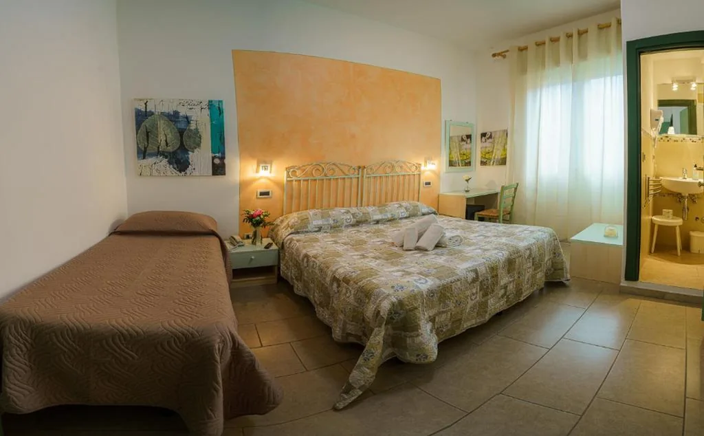 Triple Room — Albergo La Lampara