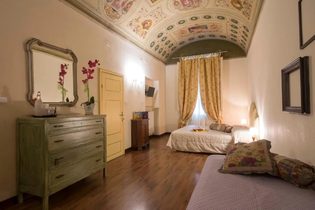 Triple Room — B&B Pantaneto – Palazzo Bulgarini