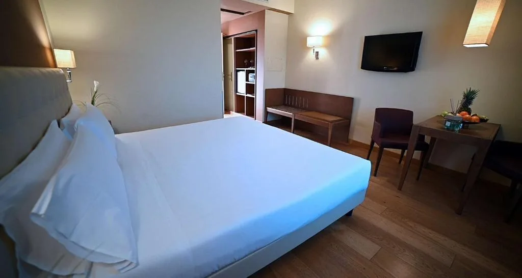 Triple Room — Best Western Grand Hotel Guinigi