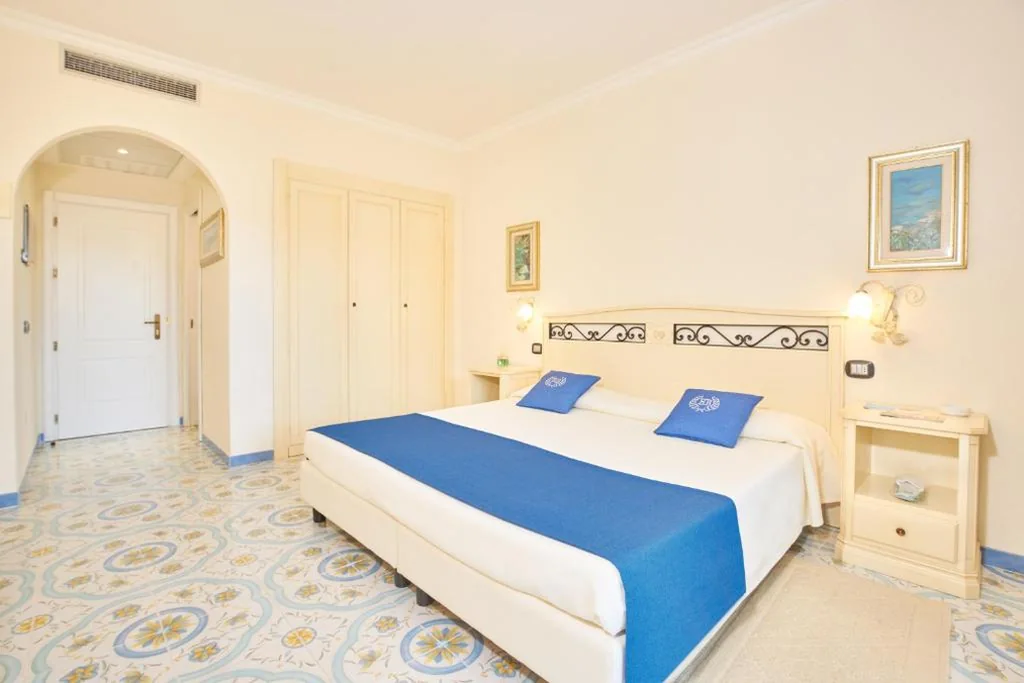 Classic Triple Room — Hotel Biodola