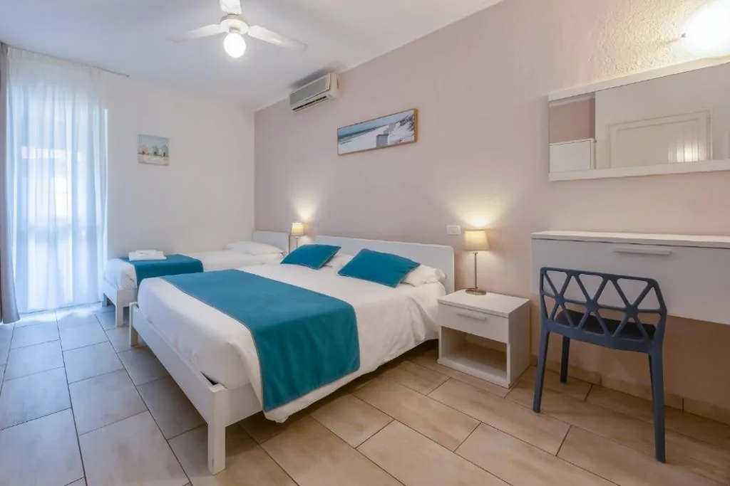 Classic Triple Room — Hotel Paradiso
