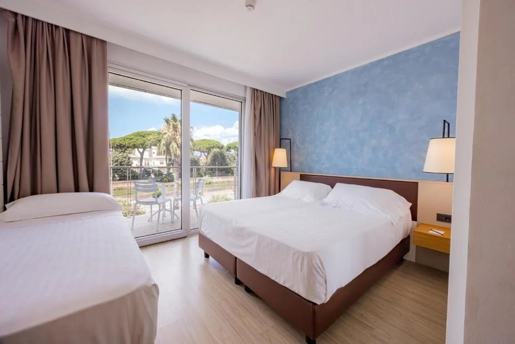 Camera Tripla Classic — Hotel Viareggio