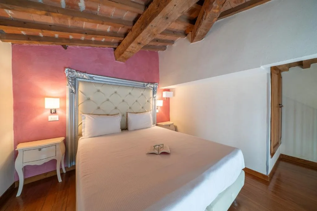 Camera Tripla Classic — Residenza Conte di Cavour & Rooftop – dBe Hotels