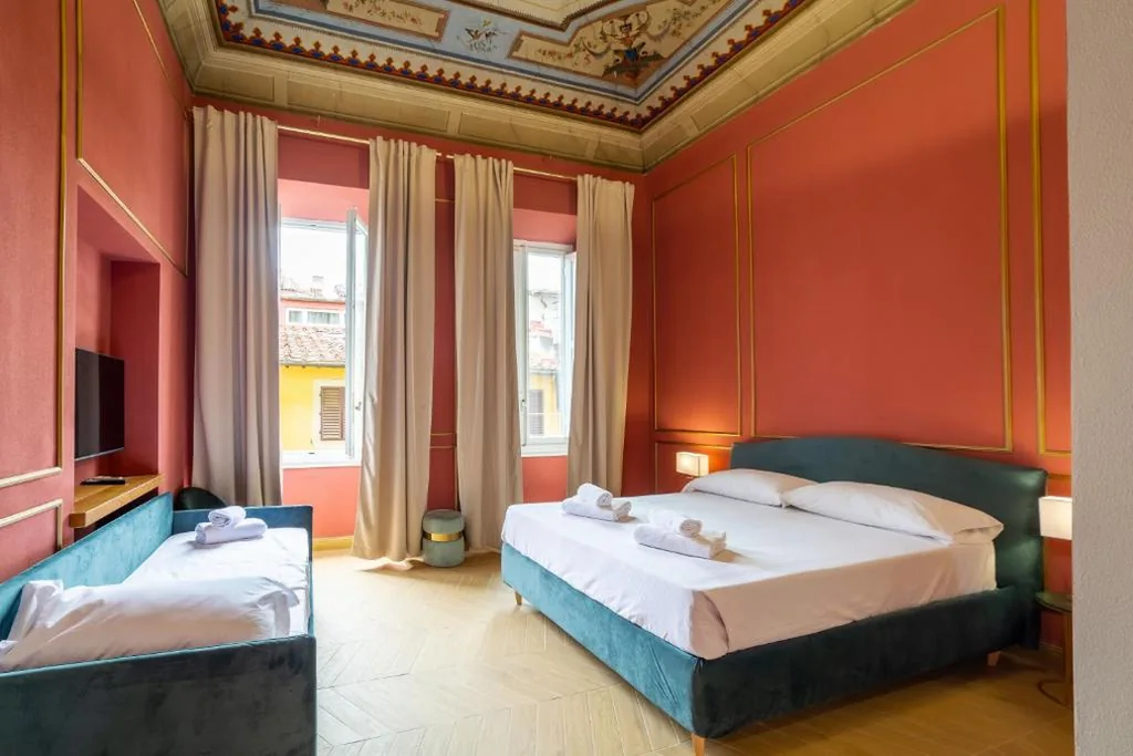 Camera Tripla Classic — Residenza d’Epoca White Room