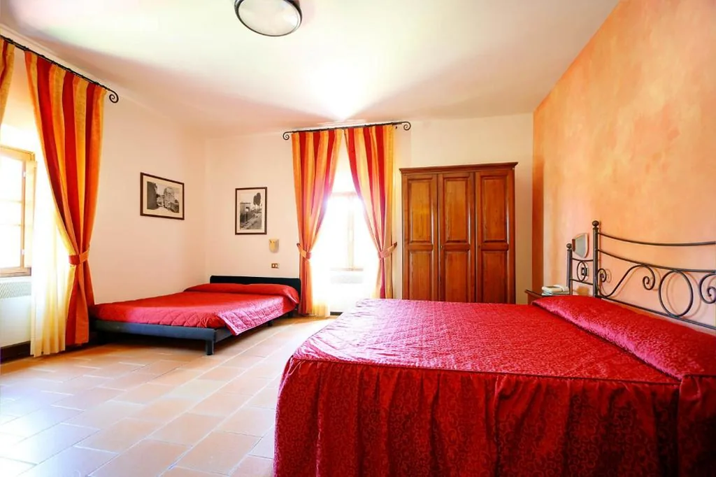 Comfort Triple Room — Hotel Residence Villa Rioddi