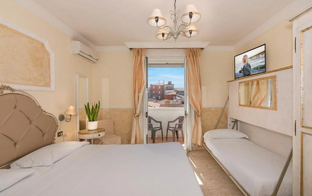 Camera Tripla Comfort — Hotel Tahiti