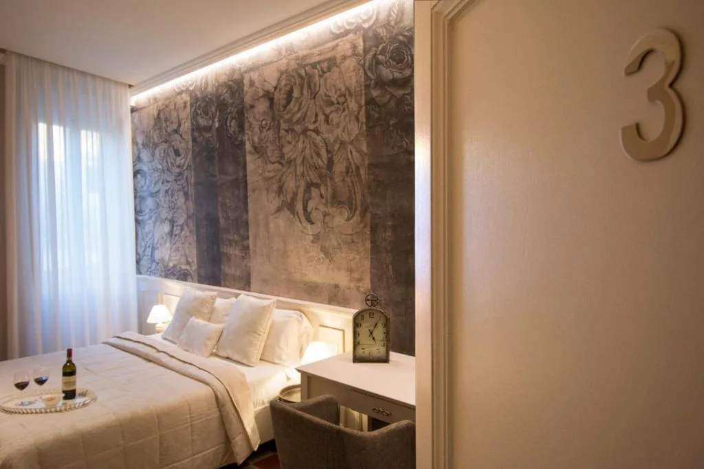 Camera Tripla Comfort — Pistoia INN – Downtown’s Charming Rooms