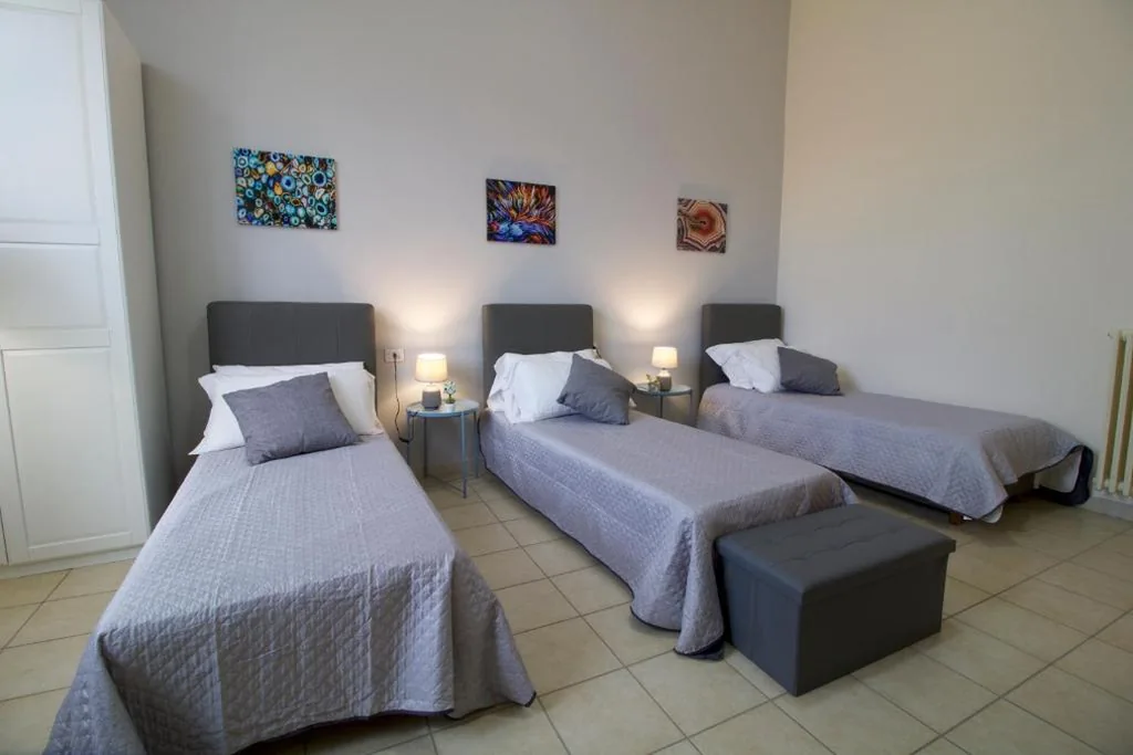 Comfort Triple Room — Villa Gelsomino Garden