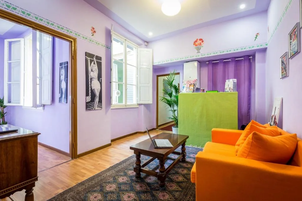 Triple Room with Shared Bathroom — Rooms77 Florence centro storico firenze