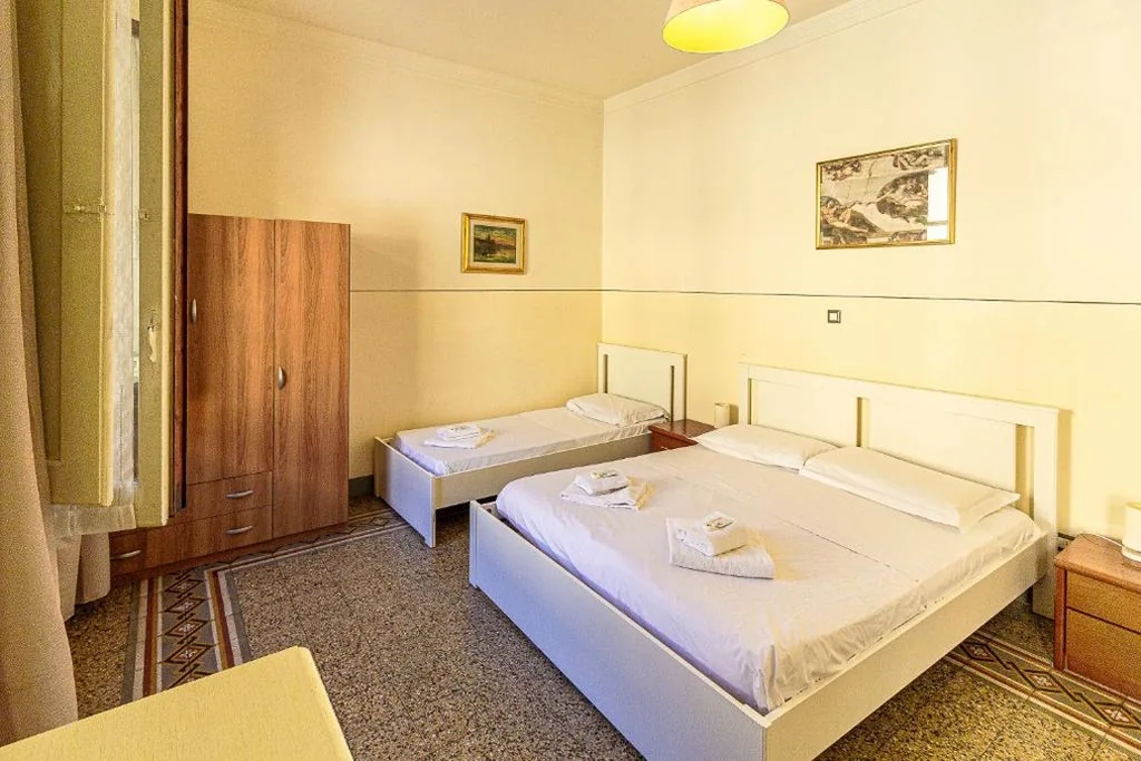 Triple Room with Shared Bathroom — Soggiorno Primavera