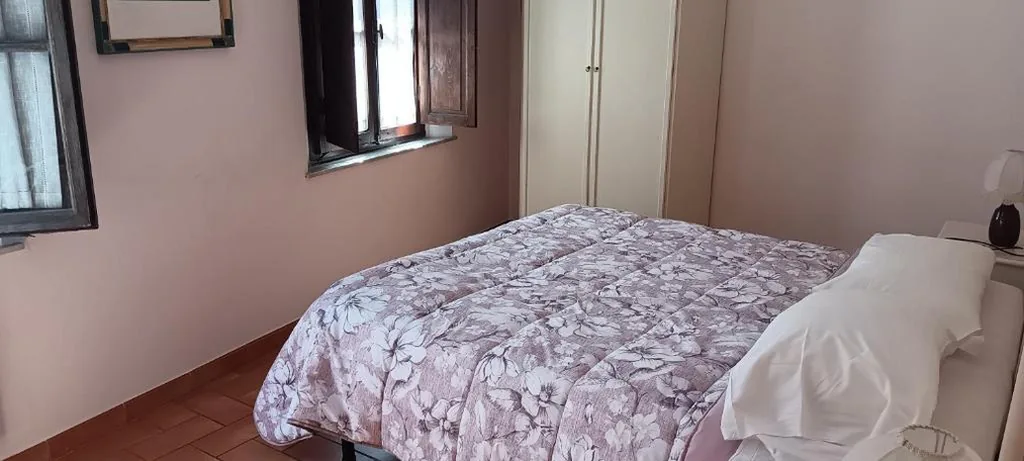 Camera Tripla con Bagno Privato — Affitta camere San Miniato