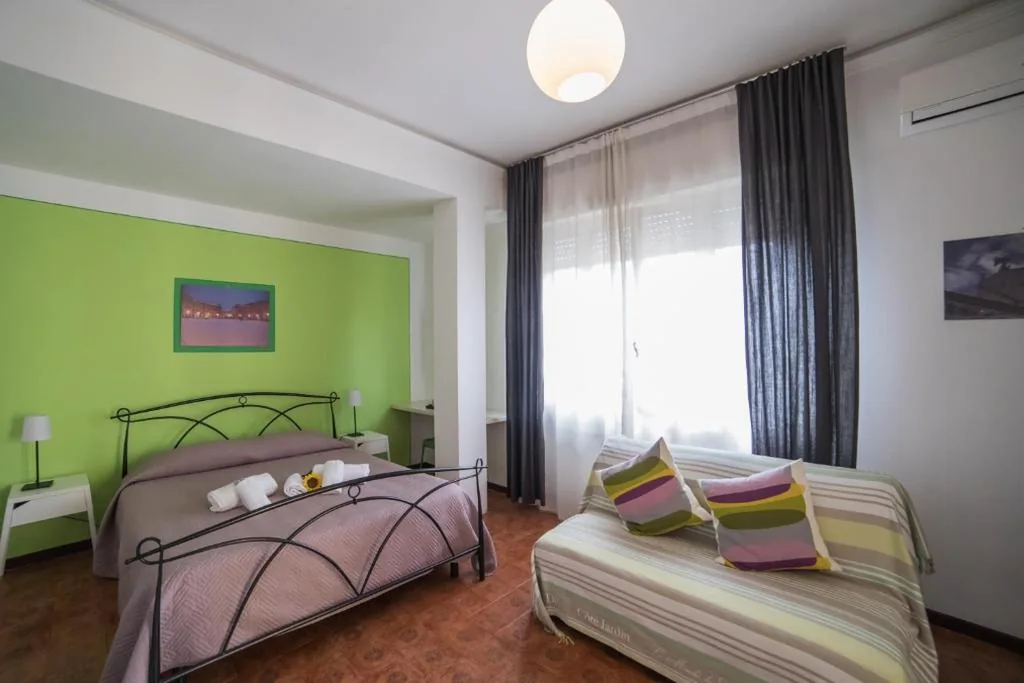Triple Room with External Private Bathroom — B&B Cento Passi Dalle Mura