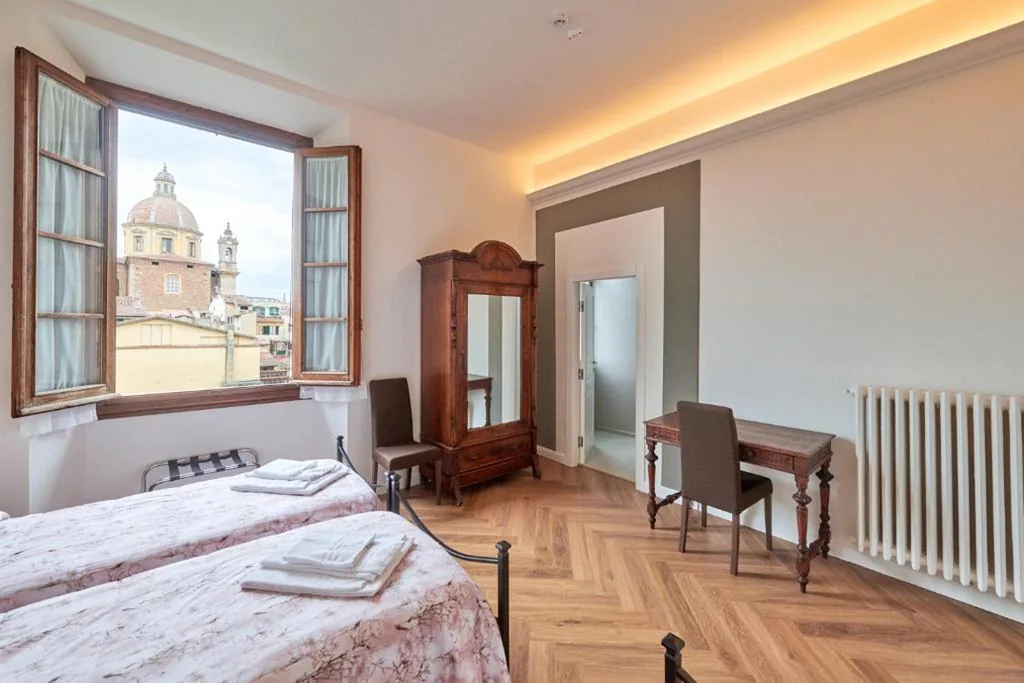 Triple Room with External Private Bathroom — Casa Santo Nome di Gesu