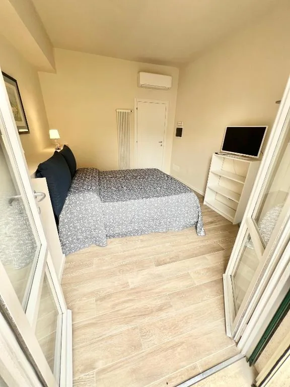 Camera Tripla con Bagno Privato — F&F Rooms