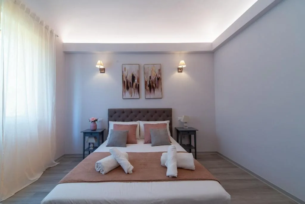 Camera Tripla con Bagno Privato — Frida guest house
