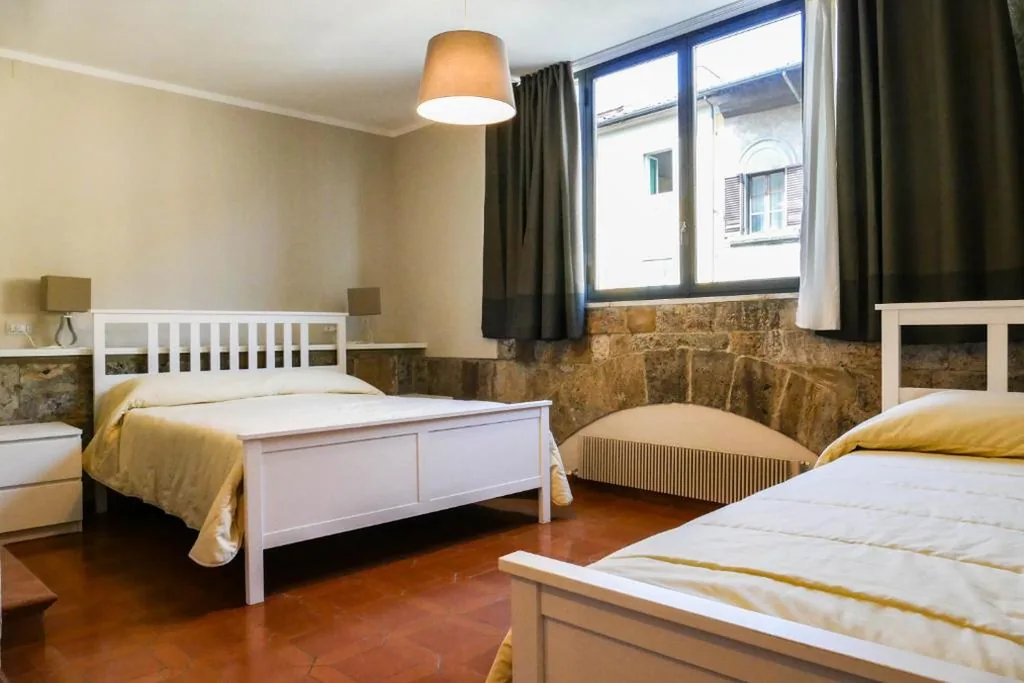 Triple Room with Private Bathroom — Gialel Pisa Guest House