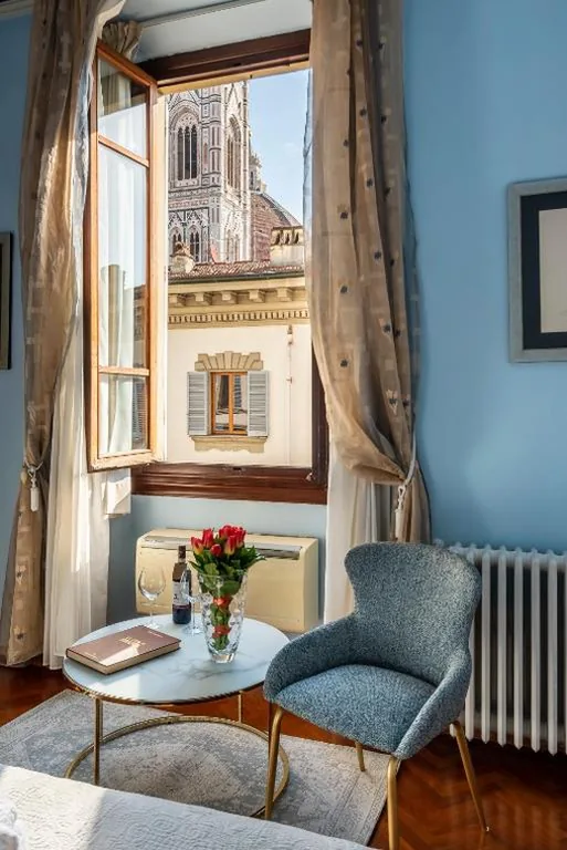 Camera Tripla con Bagno Privato — Holiday AD Duomo, Florence